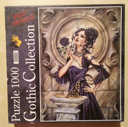 Clementoni 1000 Black Rose.jpg