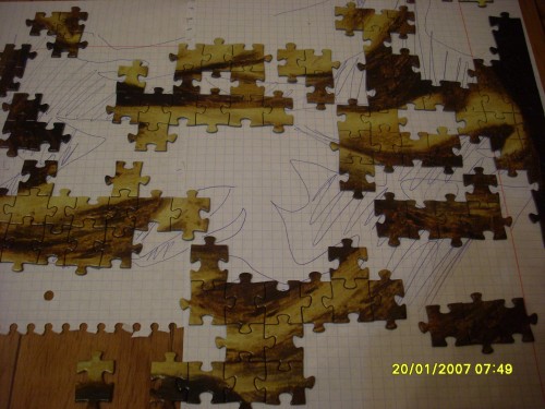 пазл по шаблону.JPG (3.88 МБ) 8785 просмотров Неожиданно трудно оказалось собрать парео Нептуна, пришлось нарисовать контур темных/светлых участков с монитора, тогда как-то детальки нашли свое место.