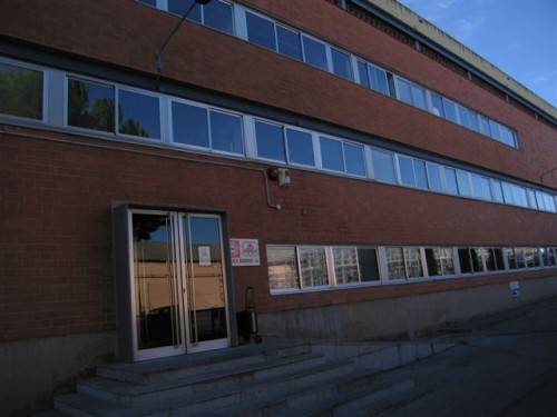 фабрики.jpg (47.51 КБ) 31302 просмотра .<br />Это здание самой фабрики. Здесь же находится головной офис и большой шоу-рум для клиентов. Не везде давали фотографировать, так что чем богаты как говорится...