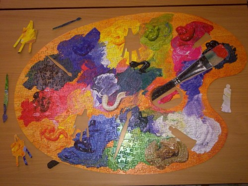 готово2.jpg (256.96 КБ) 3874 просмотра Без деталек, которые тоже были выгнуты, но мне кажется это от их покрытия на поверхности натянутой..