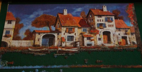 Educa. Дом на берегу озера. Серединка.jpg