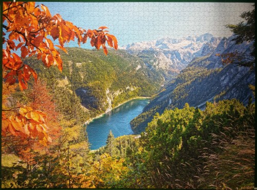 Кастор Темно-синее озеро в Альпах.jpg