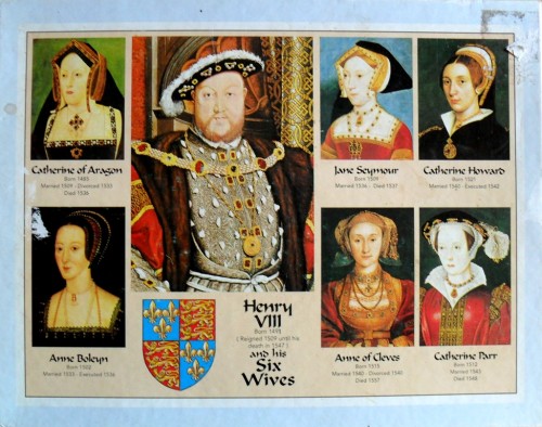750.Moat House-Генрих VIII и его шесть жен (коробка).jpg