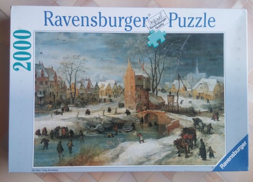 Ravensburger. Village in Winter. Коробка.jpg