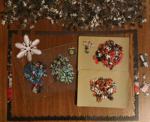 P_20170130_232315_1.jpg (1.45 МБ) 1390 просмотров Думала, рамку будет сложно собрать. Ведь у эдуки есть такое, когда непонятно, на своем месте деталь или нет. Но рамка собралась на удивление очень быстро, даже не пришлось помучиться.