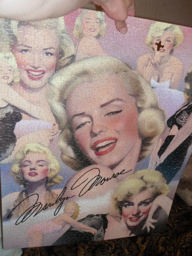 Springbok-PZL6115-Forever Ours, Marilyn Monroe 1000-3 (Artwork by Steve Carter).JPG