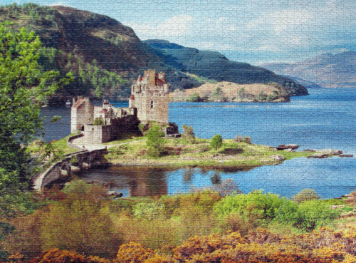 2000_Castorland_Eilean_Donan_Castle_Scotland.png