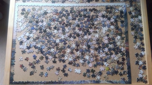 жена посмотрела на эту кашу и сказала: "Тут тебе и смерть" :-)