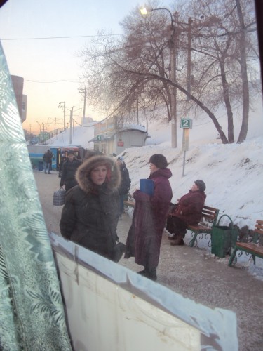 Нас провожает Olesia...