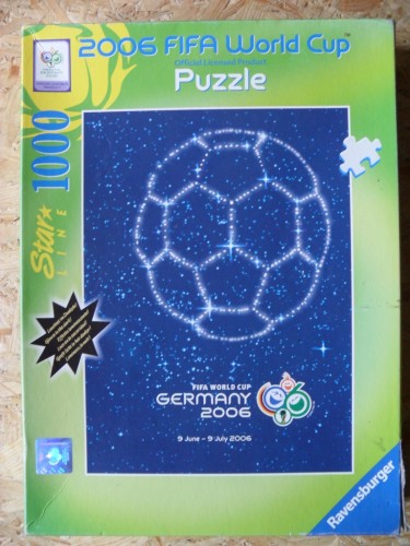 1000.Ravensburger-Официальная эмблема чемпионата 2006 по футболу в Германии(коробка).jpg