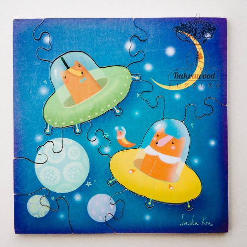 Размер 10х10х0,6см . Балтийская береза. Ручная работа.