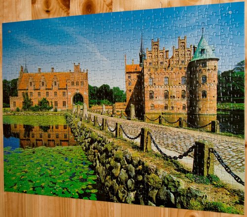 Trefl 500 Egeskov Castle%2C Denmark.JPG